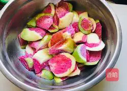 Illustration of how to make raw radish skin 6