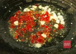 Illustration of how to make fried beans with green pepper 10