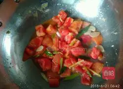 Illustration of how to make scrambled eggs with tomatoes 6