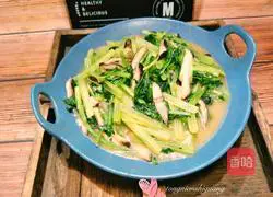 Illustration of how to stir-fry mushrooms with celery 9