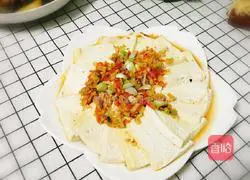 Illustration of how to make steamed tofu with garlic 8