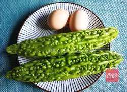 Illustration of how to make bitter melon and scrambled eggs 2