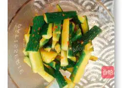 Illustration of how to make spicy and sour cucumber with minced garlic 5