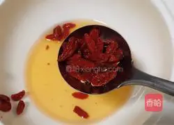 Illustration of how to stir-fry Shanghai green wolfberry 2