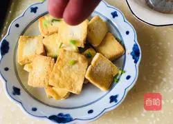 Illustration of how to make salt-fried tofu 7