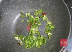 Sauteed cucumber and ham Illustration of making intestines 2