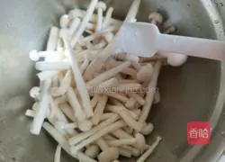 Illustration of how to make fried seafood mushrooms 2