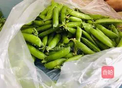 Illustration of how to make white water pea pods 1