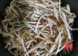 Illustration of how to make spicy tea tree mushroom 2