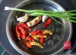 Illustration of how to make cold salad 2