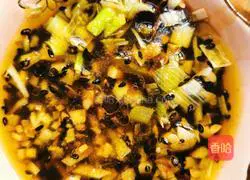 Illustration of how to make cold kelp shreds 3