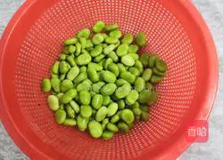 Illustration of how to make fried bean paste with garlic eggs 2