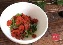 Illustration of how to make wolfberry purslane 6