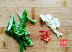 Illustration of how to make fried lotus root slices 3