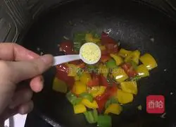 Illustration of how to stir-fry colored peppers 11