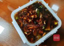 Illustration of how to make lettuce sticks with juice 10