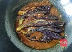 Illustration of how to make sauced eggplant 11