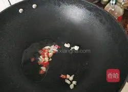 Illustration of how to make garlic lettuce 4