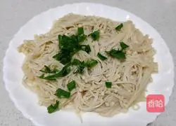 Illustration of how to make cold enoki mushrooms 7