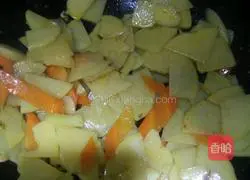 Illustration of how to make fried potato slices with rapeseed 6