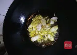 Illustration of how to make spicy and sour potato shreds 3