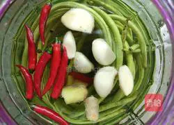 Illustration of how to make sour beans 5