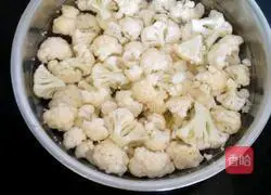 Illustration of how to make cold cauliflower 1