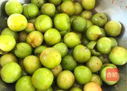 Illustration of how to make spicy plum 2