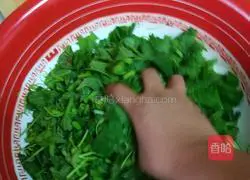 Illustration of how to make steamed pumpkin heads 4