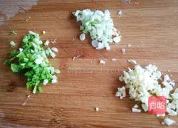 Illustration of how to make Su Yan Chun Se (Dry Stir-fried Cabbage) 6