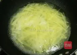 Illustration of how to make cold shredded potatoes 4