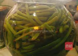 Illustration of how to make sour beans with the taste of time 4