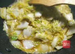 Illustration of how to make stir-fried cabbage with soy sauce 10