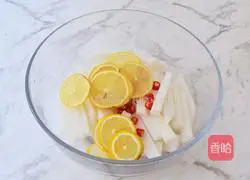 Illustration of how to make spicy and sour white radish 6