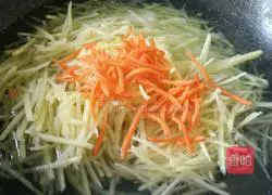 Illustration of how to make fish-flavored potato shreds 1