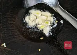 Illustration of how to make stir-fried moss leaves 4