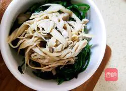 Illustration of how to make king oyster mushrooms with spinach 14