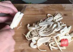 Illustration of how to make cold Thousand Shreds Silk 5