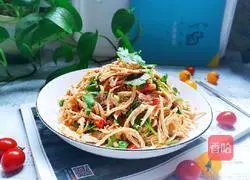 Illustration of how to make cold shredded chicken breast 16