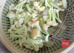 Illustration of how to make cauliflower 4