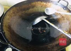 Illustration of how to make spinach with fern root powder 9