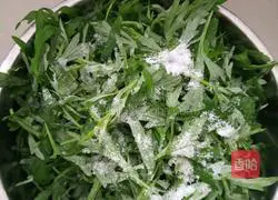 Illustration of Hakka steamed mugwort balls 2