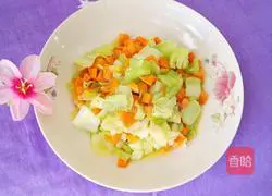 Illustration of how to cook cabbage and carrots 13