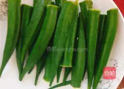 Illustration of how to make oil-consuming okra 1