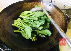 Illustration of how to make stir-fried cabbage with garlic 2