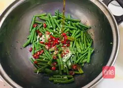 Illustration of how to make sweet and sour cowpeas 9