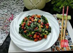 Illustration of how to mix spinach with peanuts 8
