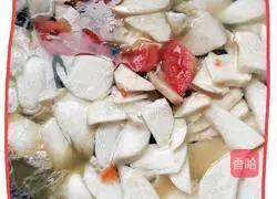 Illustration of cooking cauliflower with king oyster mushroom 2