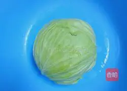Illustration of how to make hand-shred cabbage 1