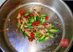 Illustration of French asparagus and fried mushrooms 12